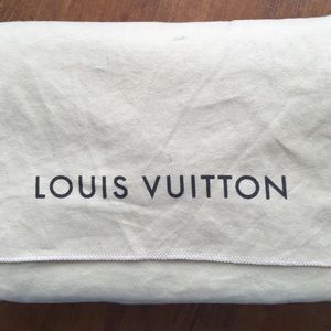 Louis Vuitton Damier crossbody clutch